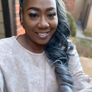 Meet your Posher, Carline